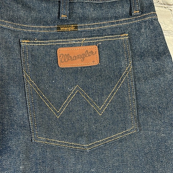 Wrangler Cowboy Cut Boot Jean Rigid - Regular Classic Fit straight 46x30 945NAV - Picture 14 of 16